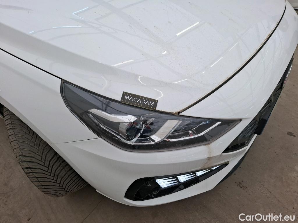  Hyundai  i30  Business 1.6 CRDi 115CV BVA7 E6d #14