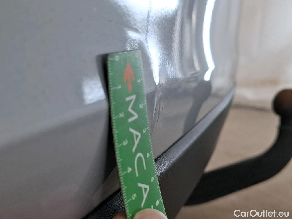  Mercedes  A-Klasse MERCEDES-BENZ Classe A Berline / 2018 / 4P / Berline A 180 d Business Line 8G-DCT #2