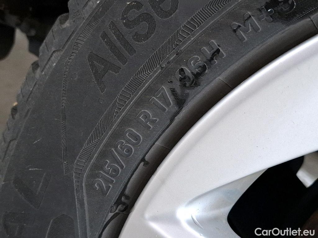  Nissan  Qashqai NISSAN  / 2017 / 5P / Crossover 1.5 DCI 115 DCT Business Edition #17