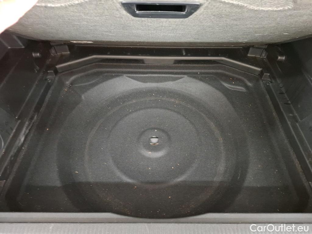  Peugeot  3008  Active Business 1.5 HDi 130CV BVA8 E6d #16