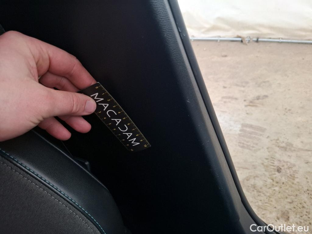  Peugeot  208  Allure Business 1.5 HDi 100CV BVM6 E6d #32