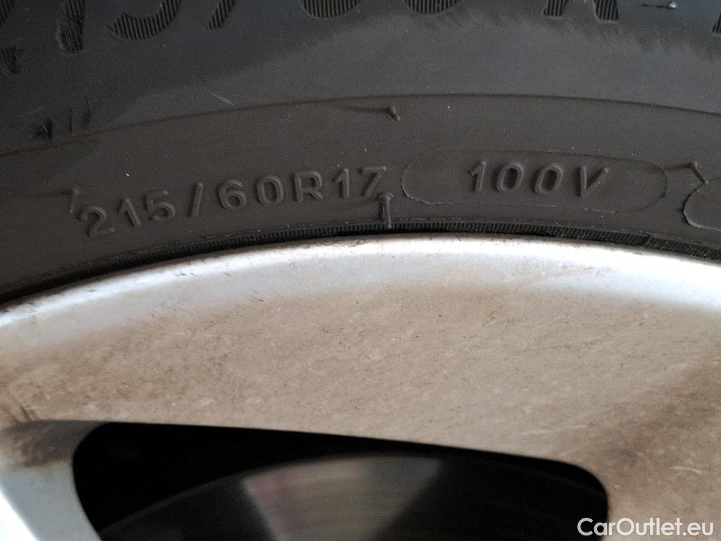  Nissan  Qashqai NISSAN  / 2017 / 5P / Crossover 1.5 DCI 115 DCT Business Edition #14