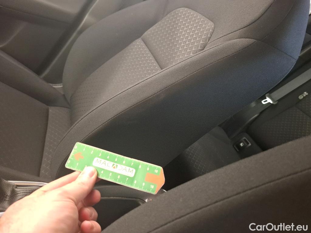  Nissan  Juke NISSAN   2019  5P  Crossover DIGT 114 DCT Business Edition #24