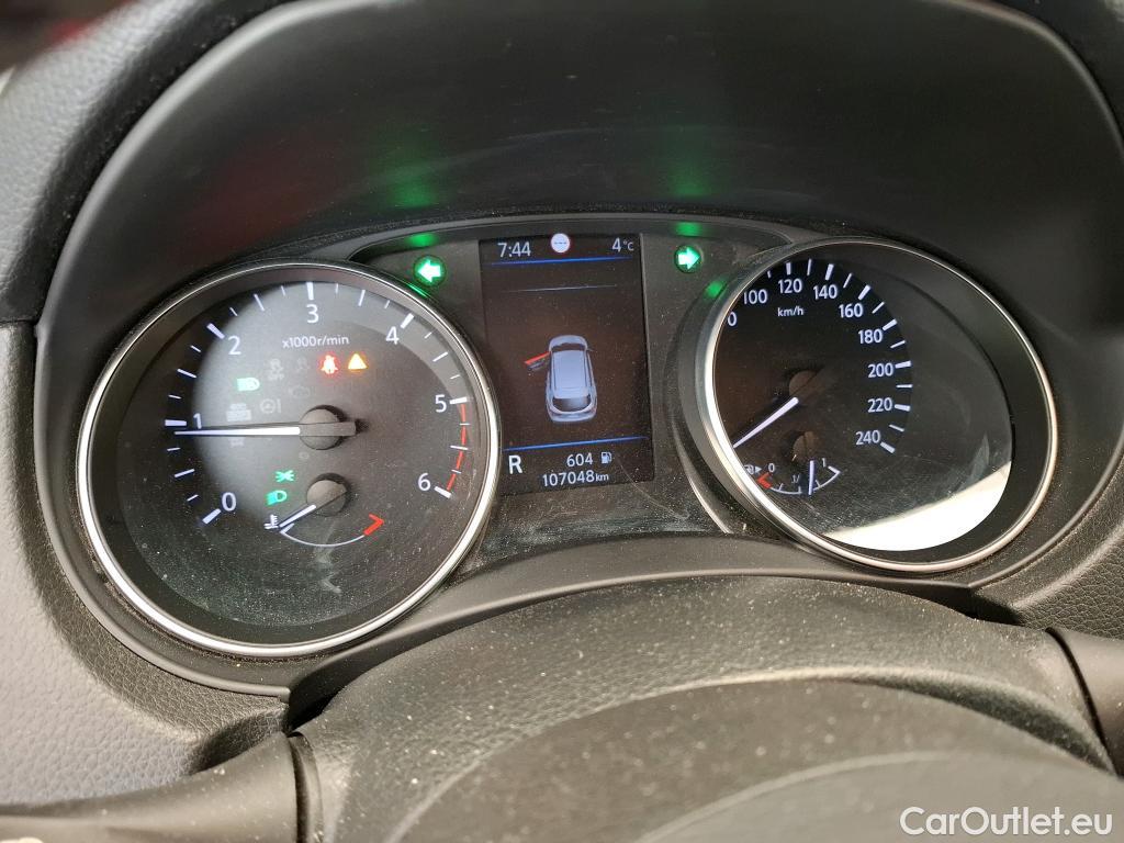  Nissan  Qashqai NISSAN  / 2017 / 5P / Crossover 1.5 DCI 115 DCT Business Edition #48