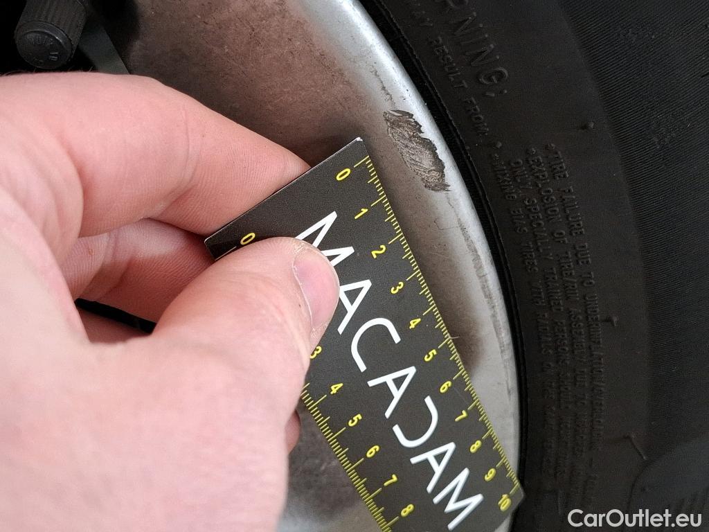  Nissan  Qashqai NISSAN  / 2017 / 5P / Crossover 1.5 DCI 115 DCT Business Edition #32