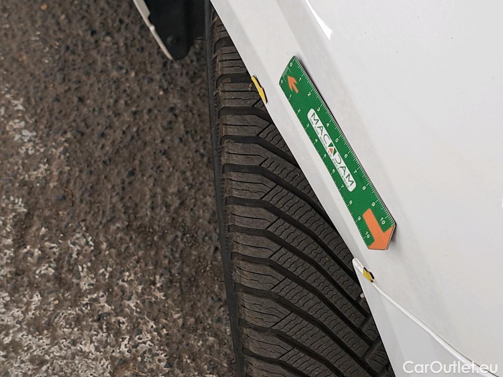  Peugeot  208  Active Business 1.5 HDi 100CV BVM6 E6d #9