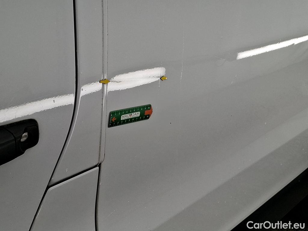  Renault  Trafic RENAULT  4p Combi Zen L1 dCi 115 #2