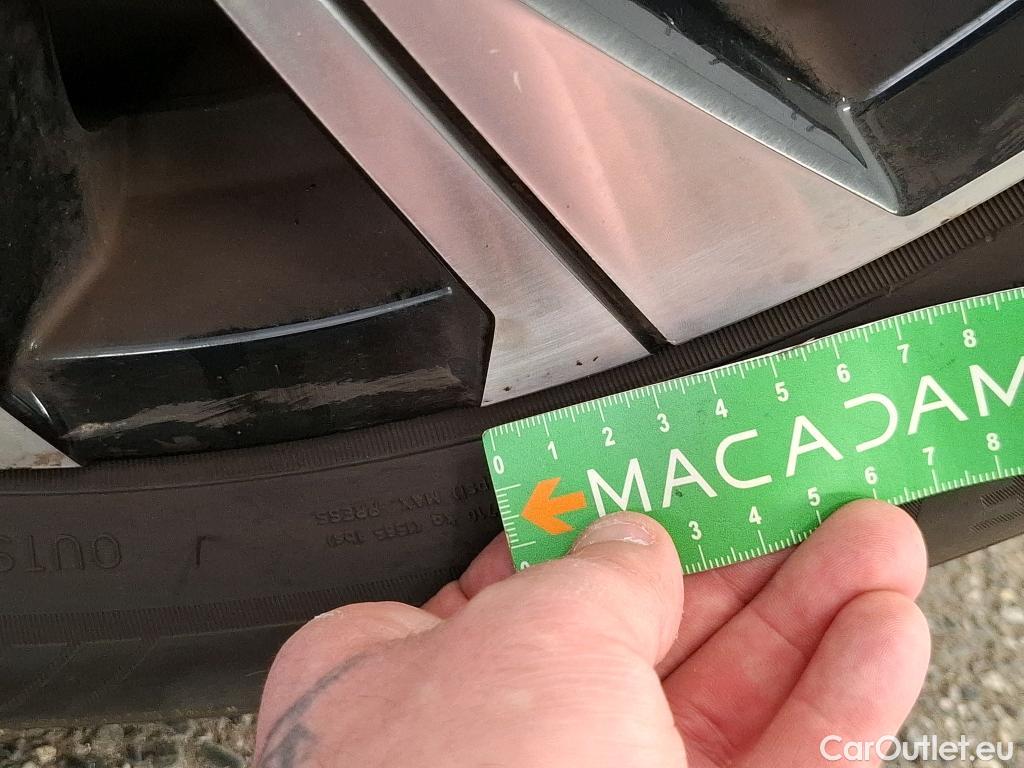  Renault  Captur  II Evolution 1.6 E-TECH Hybrid 145CV BVA6 E6d #6