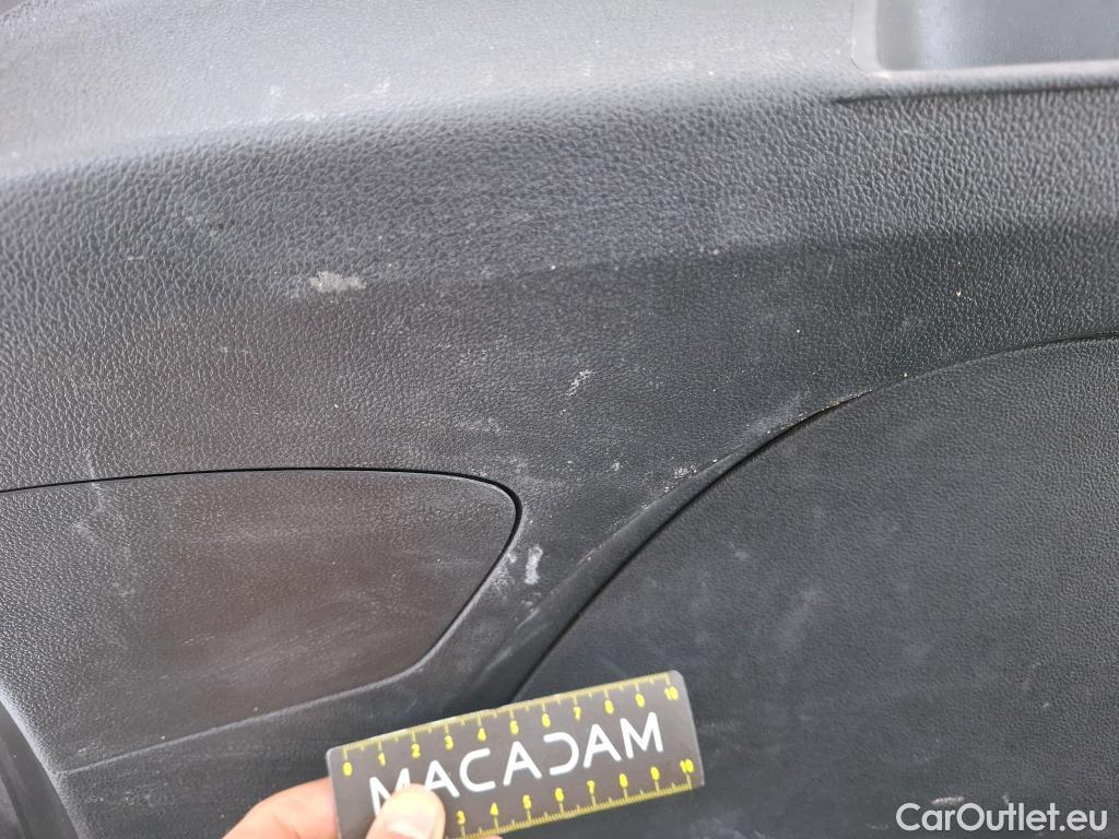  Renault  Megane RENAULT Mégane Berline / 2020 / 5P / Berline Business E-Tech hybride rech 160 -21N #28