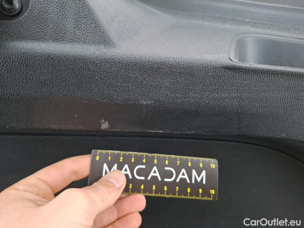  Renault  Megane RENAULT Mégane Berline / 2020 / 5P / Berline Business E-Tech hybride rech 160 -21N #32