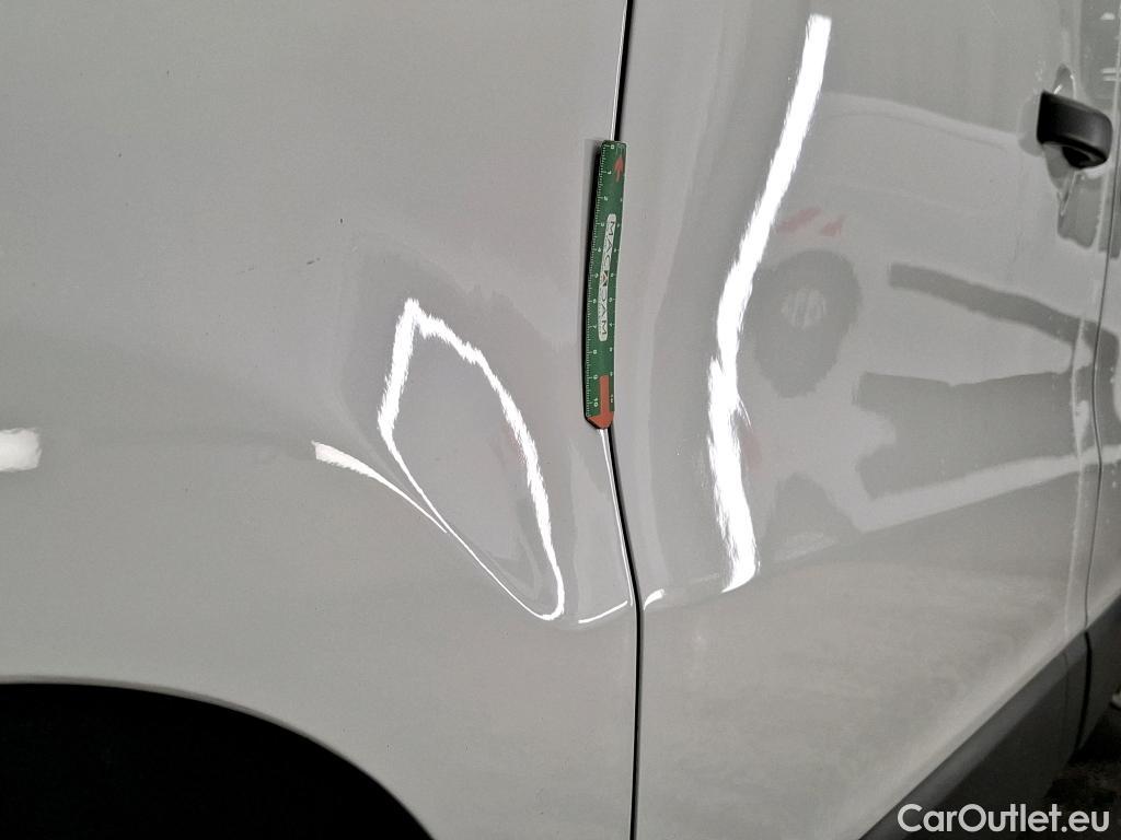  Renault  Trafic RENAULT  4p Combi Zen L1 dCi 115 #14