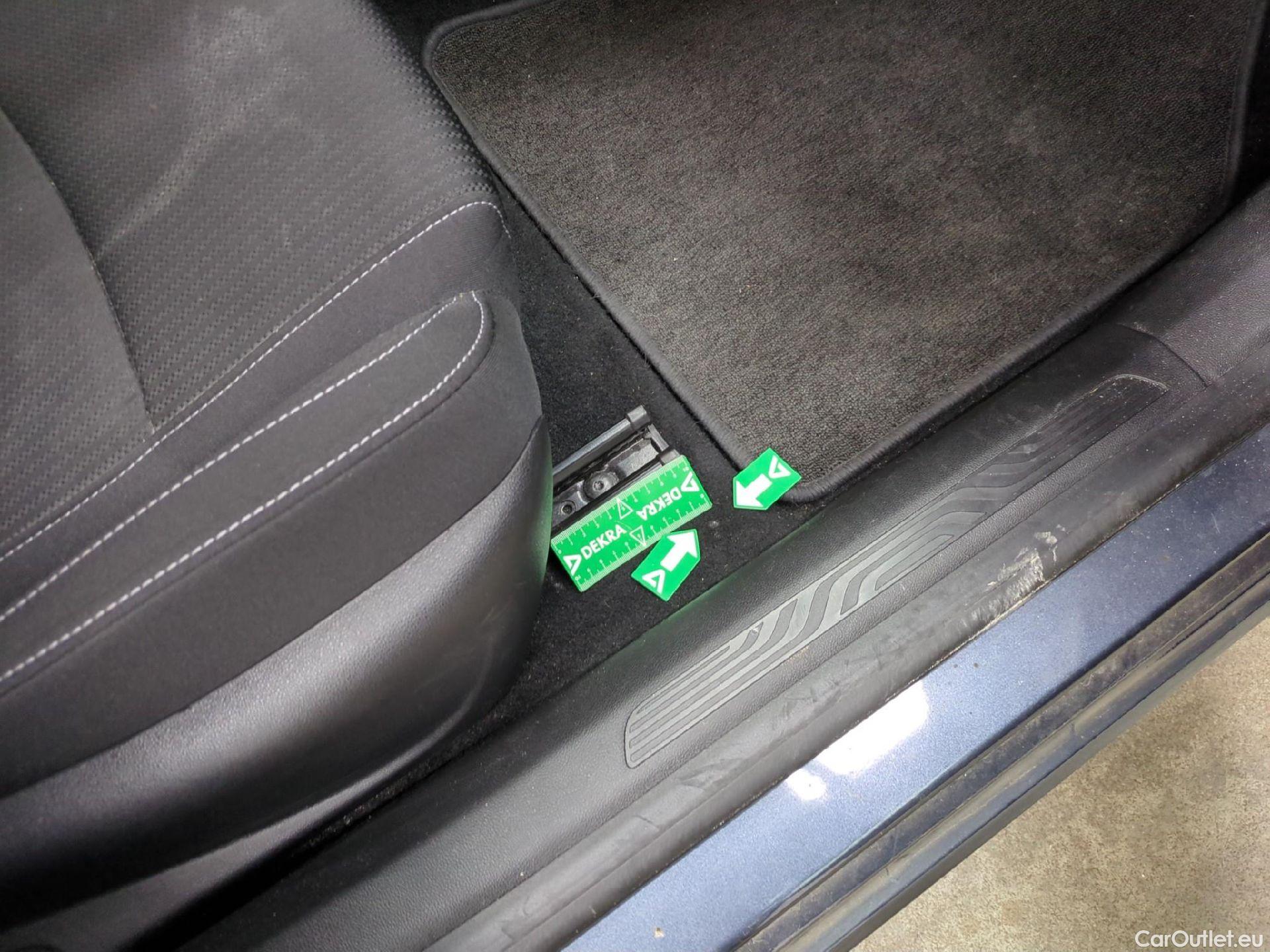  Renault  Megane  IV Berline 5 ptes. Business 1.5 dCi 115CV BVA7 E6d #3