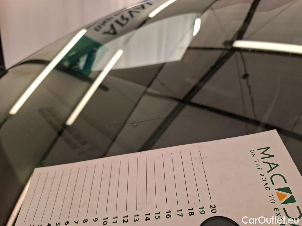  Renault  Captur RENAULT  / 2019 / 5P / SUV Intens E-TECH Plug-in 160 -21 #3