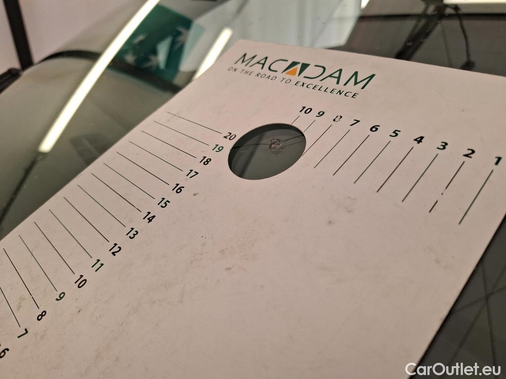  Renault  Captur RENAULT  / 2019 / 5P / SUV Intens E-TECH Plug-in 160 -21 #2