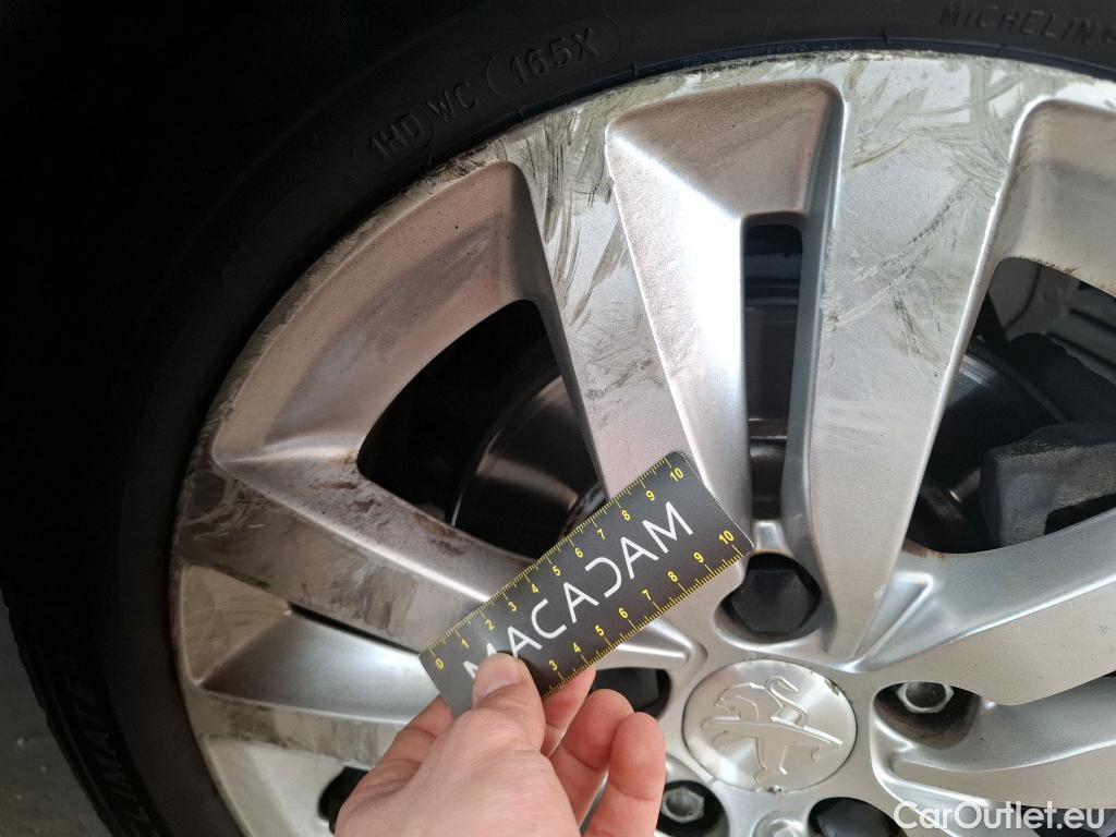  Peugeot  308  SW Active Business 1.5 HDi 130CV BVA8 E6d #38