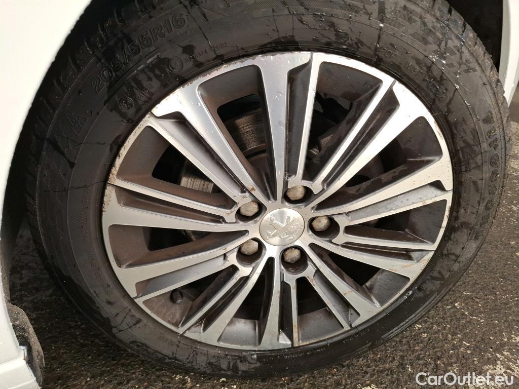  Peugeot  308  Allure Business 1.2 PureTech 130CV BVM6 E6d #10