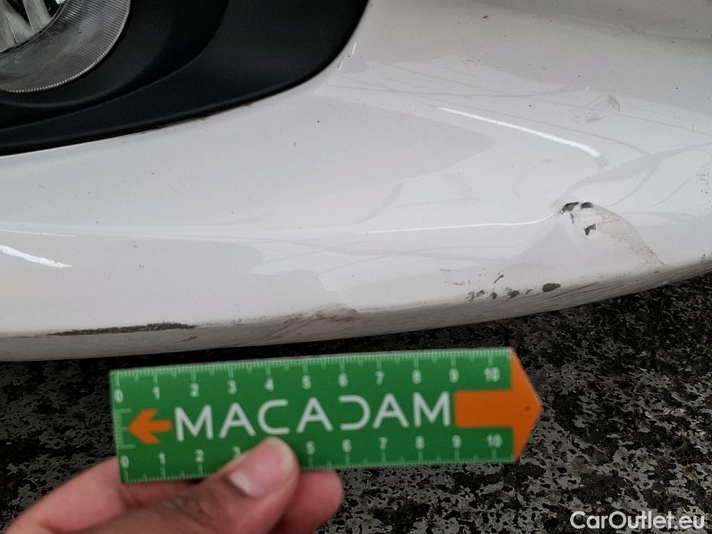  Toyota  Yaris TOYOTA  Hybride / 2019 / 5P / Berline Hybride 116h Dynamic Business Stage Acad #8