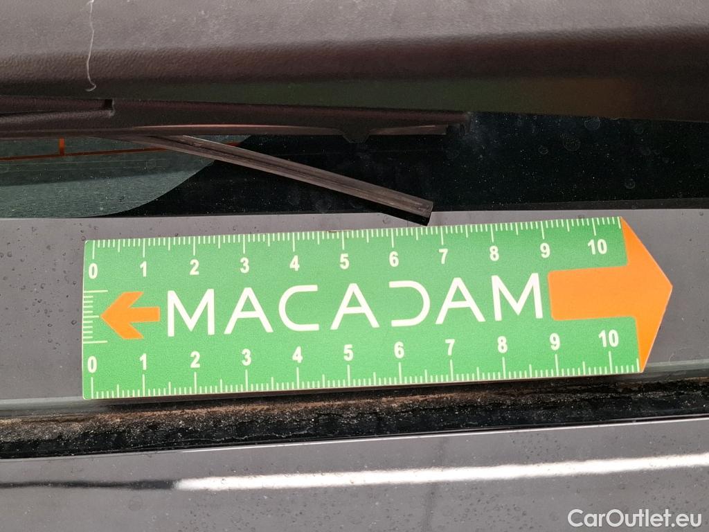  Toyota  Yaris TOYOTA  Hybride / 2019 / 5P / Berline Hybride 116h Dynamic Business Stage Acad #27