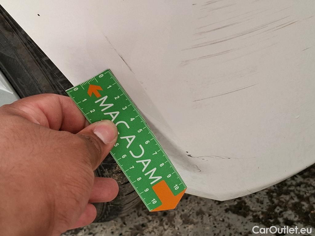  Toyota  Yaris TOYOTA  Hybride / 2019 / 5P / Berline Hybride 116h Dynamic Business Stage Acad #21