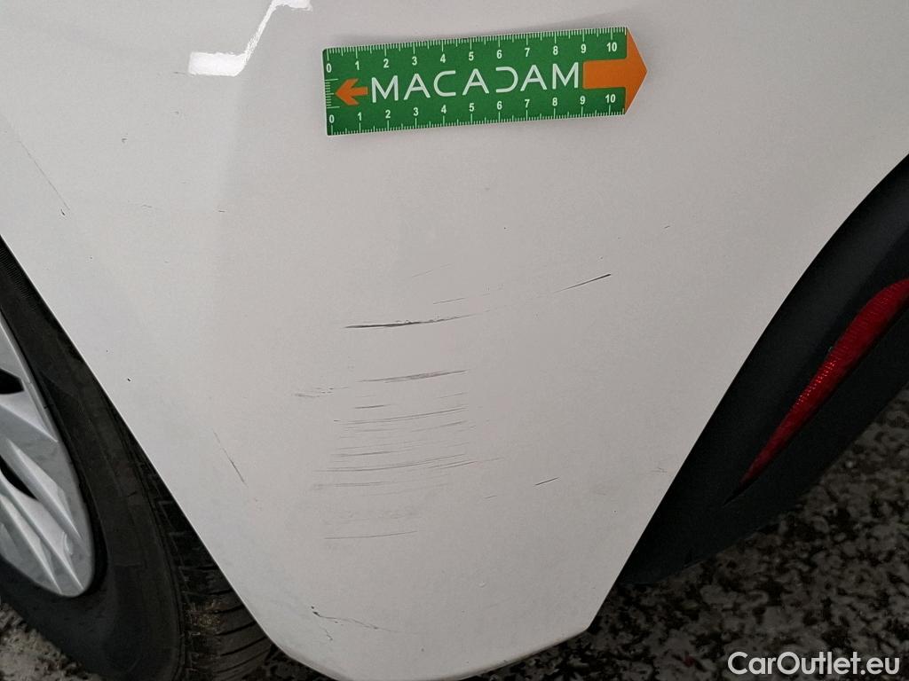  Toyota  Yaris TOYOTA  Hybride / 2019 / 5P / Berline Hybride 116h Dynamic Business Stage Acad #18