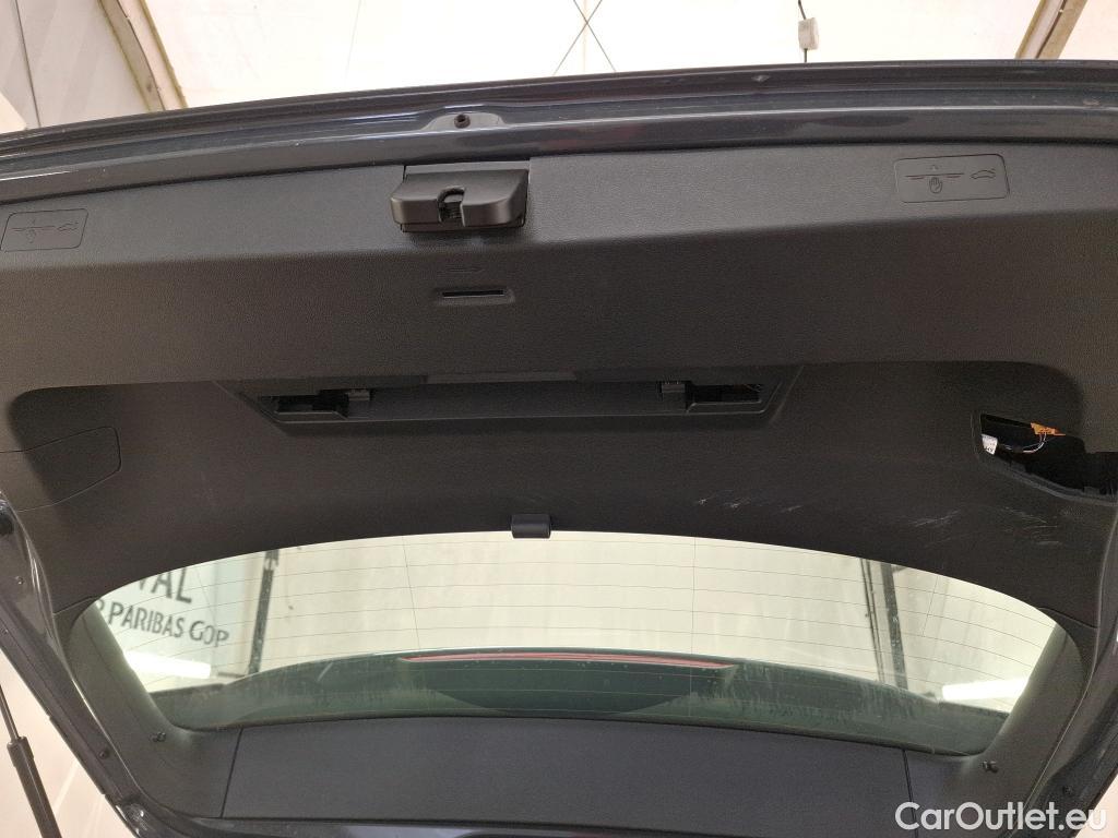  Volkswagen  Golf  VOLKSWAGEN / 2020 / 5P / Berline 2.0 TDI SCR 115 DSG7 LIFE SOCI BUSINESS #1