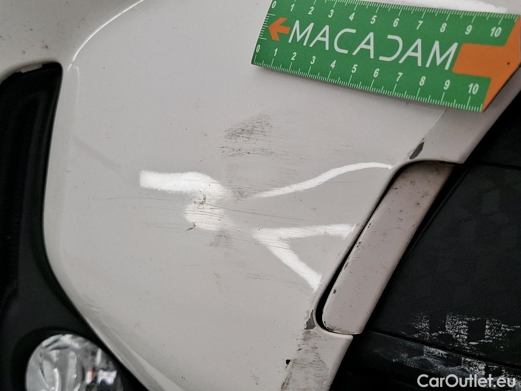  Toyota  Yaris TOYOTA  Hybride / 2019 / 5P / Berline Hybride 116h Dynamic Business Stage Acad #4