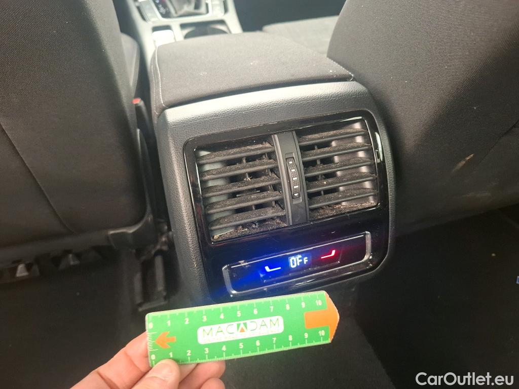  Volkswagen  Passat  Berline Business 2.0 TDI 120CV BVA7 E6d #25