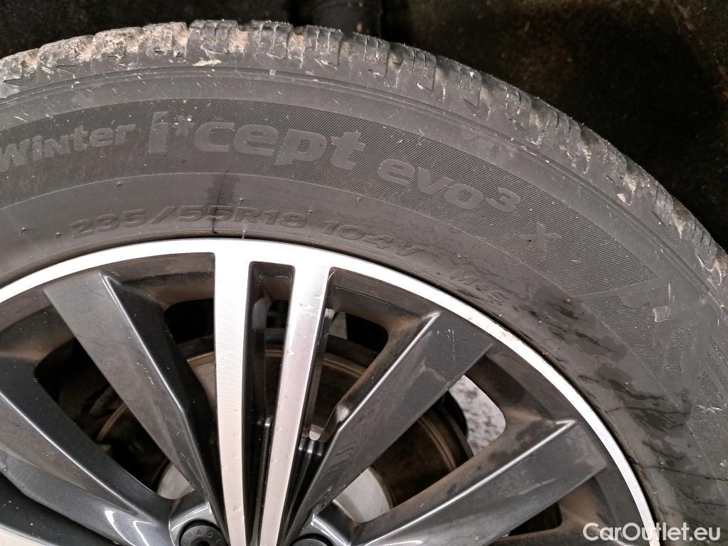  Volkswagen  Tiguan VOLKSWAGEN  Allspace / 2017 / 5P / SUV 1.5 TSI 150 EVO DSG7 Carat Exclusive #23