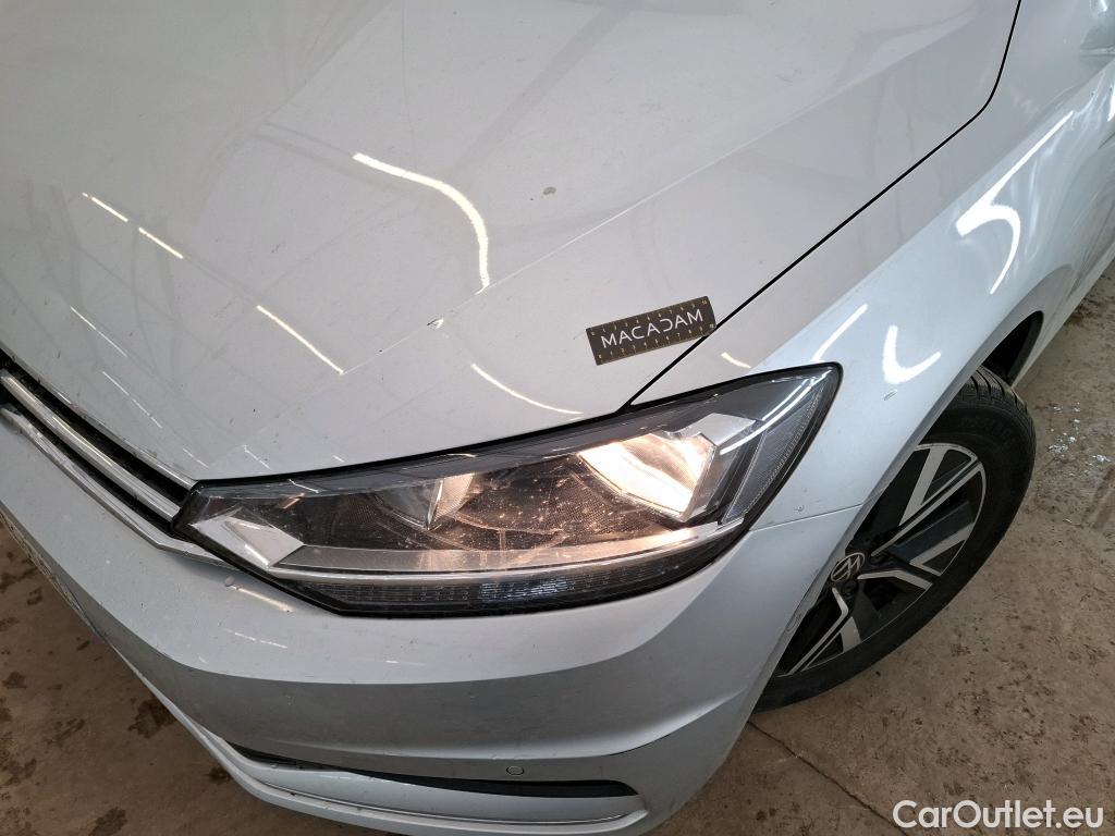  Volkswagen  Touran VOLKSWAGEN  / 2015 / 5P / monospace 1.5 TSI EVO DSG7 Carat 7 places #11