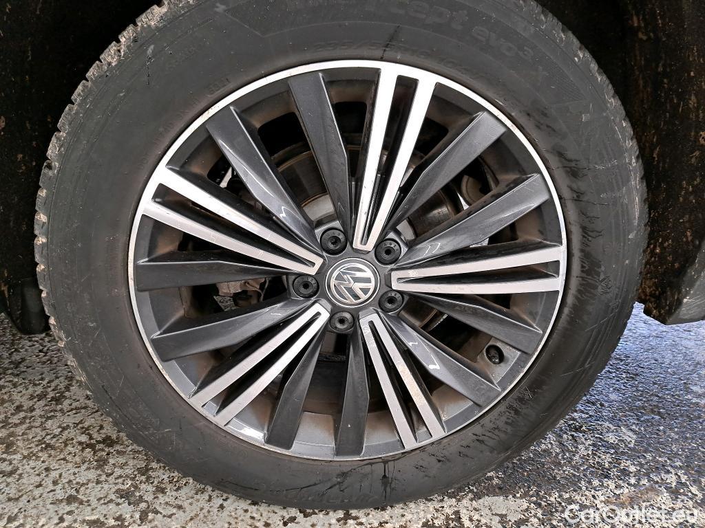  Volkswagen  Tiguan VOLKSWAGEN  Allspace / 2017 / 5P / SUV 1.5 TSI 150 EVO DSG7 Carat Exclusive #11