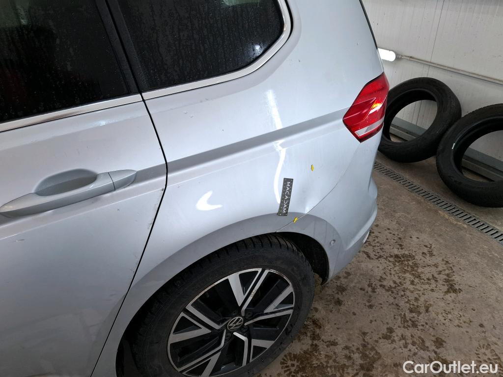  Volkswagen  Touran VOLKSWAGEN  / 2015 / 5P / monospace 1.5 TSI EVO DSG7 Carat 7 places #13