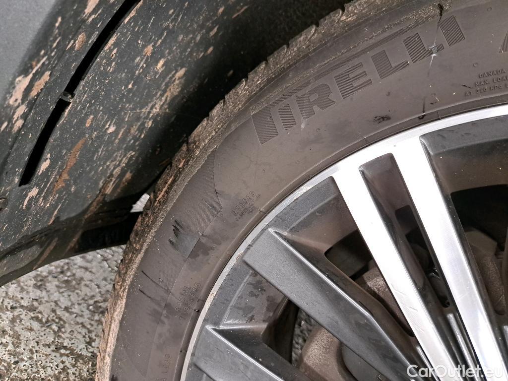  Volkswagen  Tiguan VOLKSWAGEN  Allspace / 2017 / 5P / SUV 1.5 TSI 150 EVO DSG7 Carat Exclusive #33