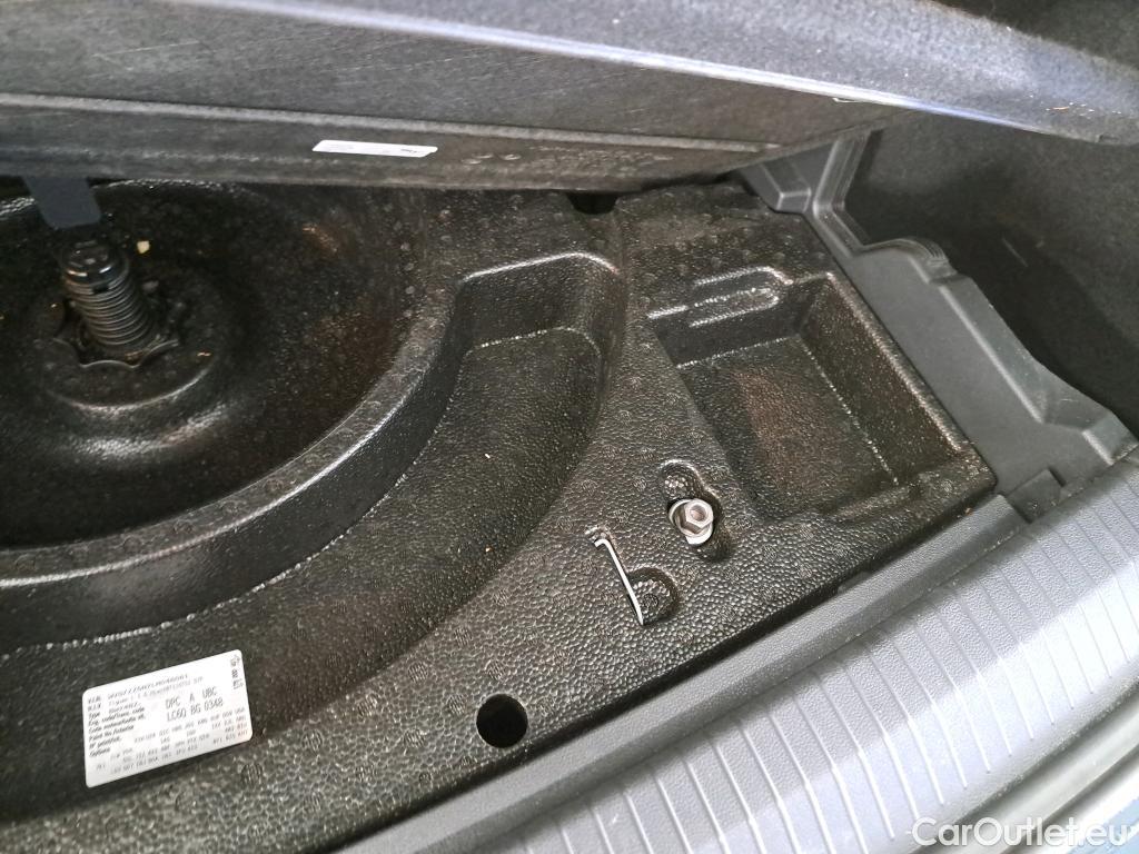  Volkswagen  Tiguan VOLKSWAGEN  Allspace / 2017 / 5P / SUV 1.5 TSI 150 EVO DSG7 Carat Exclusive #17