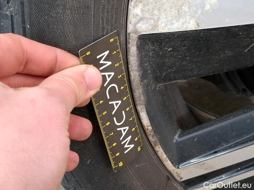  Volkswagen  Touran VOLKSWAGEN  / 2015 / 5P / monospace 1.5 TSI EVO DSG7 Carat 7 places #33