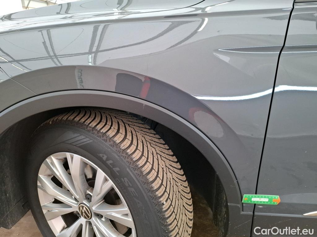  Volkswagen  Tiguan VOLKSWAGEN  / 2020 / 5P / SUV 2.0 TDI 150 DSG7 Life Business (Ex 205T) #15