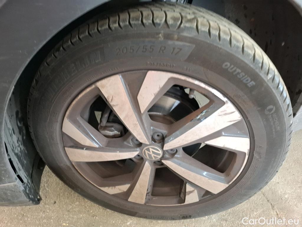  Volkswagen  Taigo  Style 1.0 TSI 110CV BVA7 E6d #14