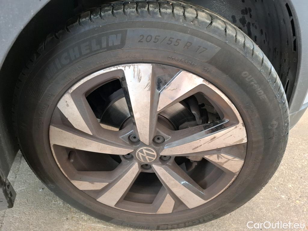  Volkswagen  Taigo  Style 1.0 TSI 110CV BVA7 E6d #23