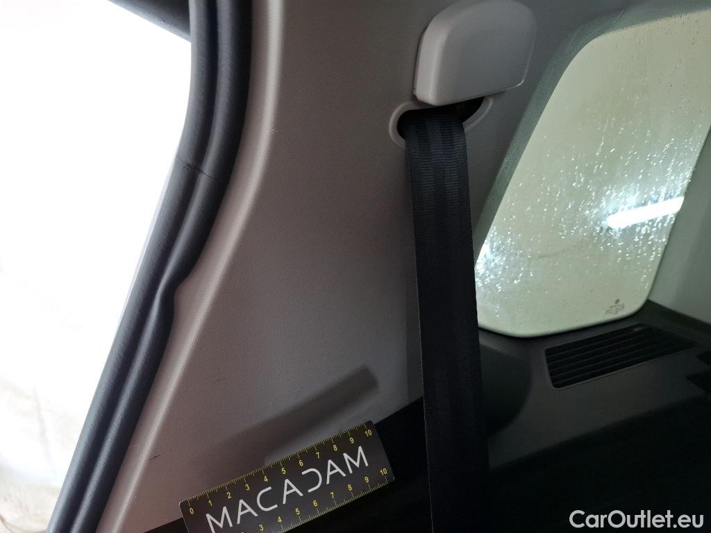  Volkswagen  Touran VOLKSWAGEN  / 2015 / 5P / monospace 1.5 TSI EVO DSG7 Carat 7 places #43