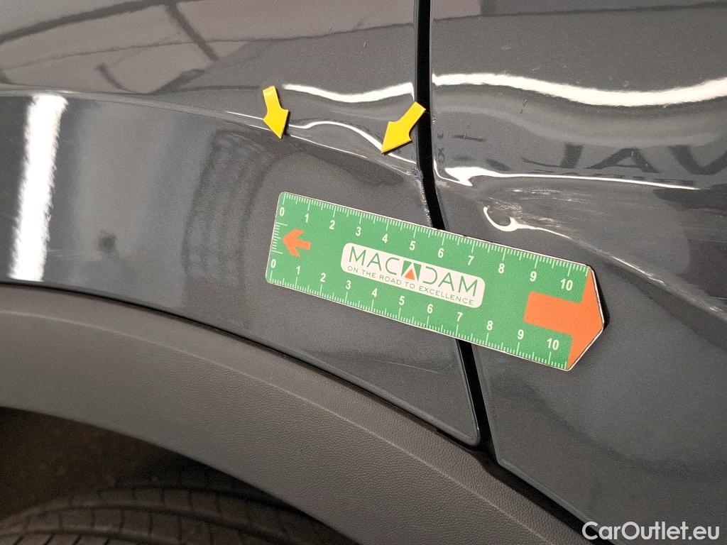  Volkswagen  Tiguan VOLKSWAGEN  / 2020 / 5P / SUV 1.5 TSI 150 DSG7 LIFE BUSI #9