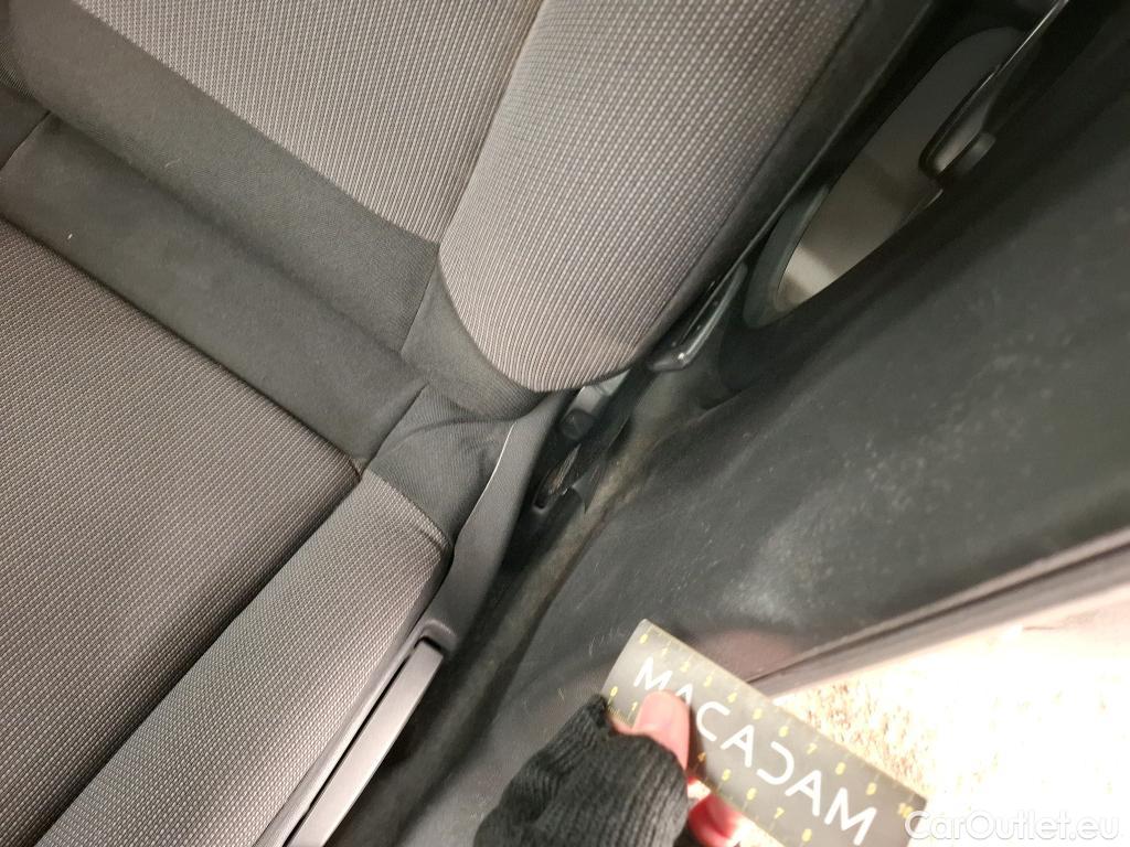  Citroen  C3  Société Feel 1.5 BlueHDI 100CV BVM5 E6dT #4