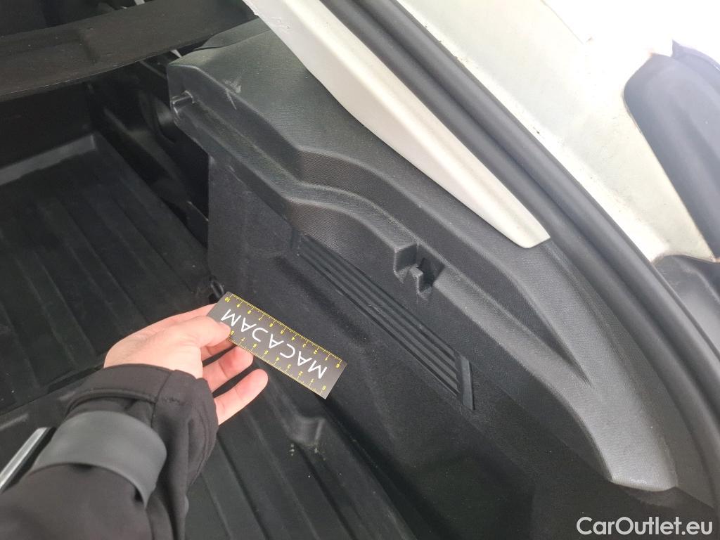  Citroen  C4  Berline Feel Nav Business R 1.5 BlueHDI 130CV BVA8 6E #4