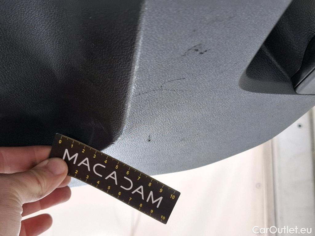  Volkswagen  Touran VOLKSWAGEN  / 2015 / 5P / monospace 1.5 TSI EVO DSG7 Carat 7 places #58