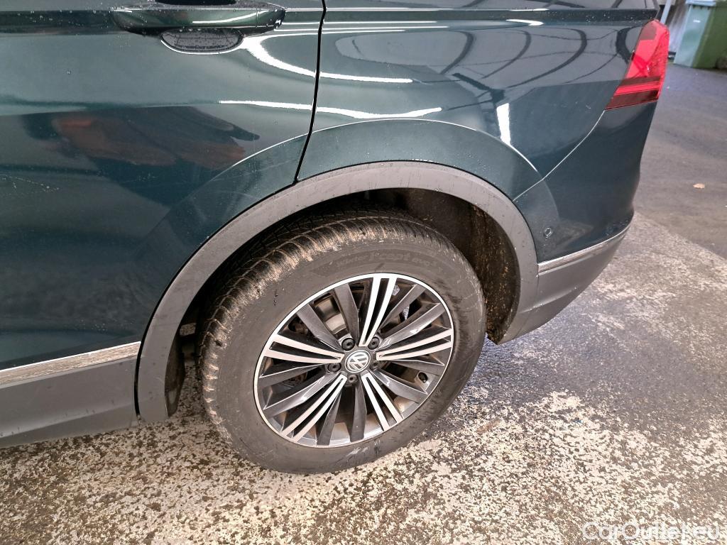  Volkswagen  Tiguan VOLKSWAGEN  Allspace / 2017 / 5P / SUV 1.5 TSI 150 EVO DSG7 Carat Exclusive #21