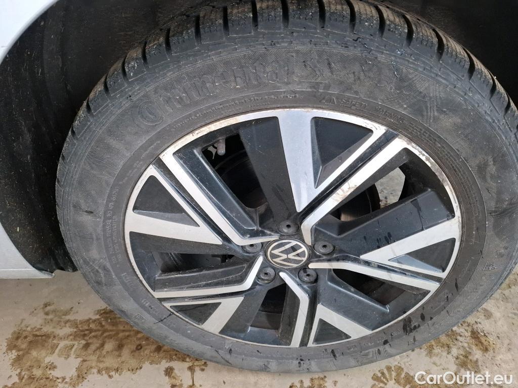  Volkswagen  Touran VOLKSWAGEN  / 2015 / 5P / monospace 1.5 TSI EVO DSG7 Carat 7 places #27