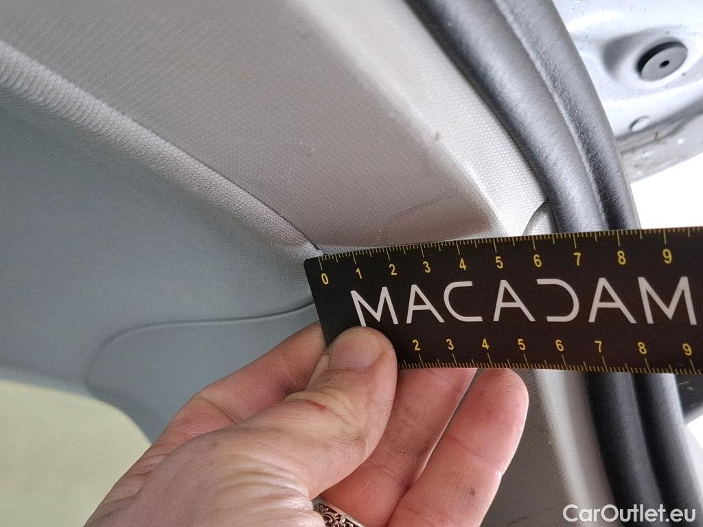  Volkswagen  Touran VOLKSWAGEN  / 2015 / 5P / monospace 1.5 TSI EVO DSG7 Carat 7 places #51