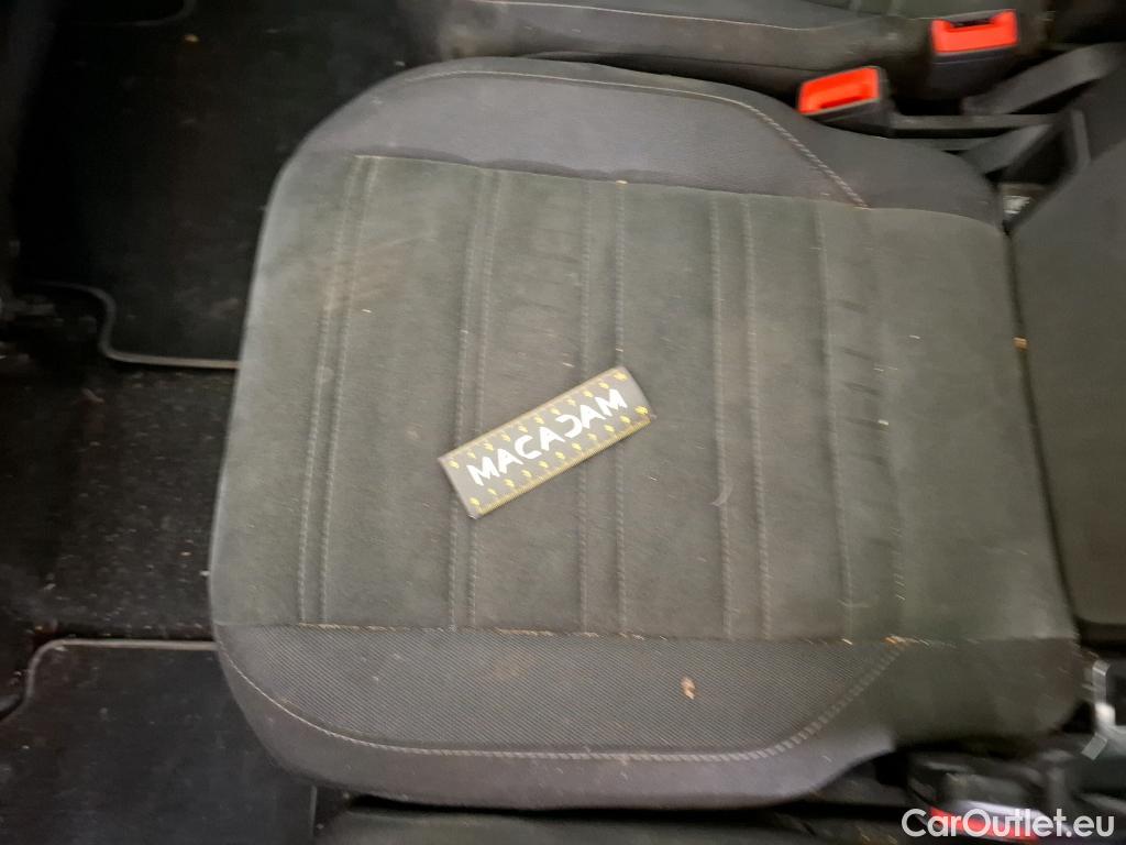  Volkswagen  Touran VOLKSWAGEN  / 2015 / 5P / monospace 1.5 TSI EVO DSG7 Carat 7 places #38