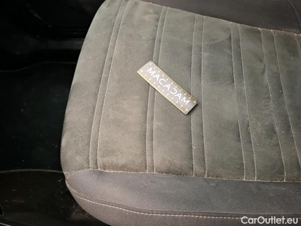  Volkswagen  Touran VOLKSWAGEN  / 2015 / 5P / monospace 1.5 TSI EVO DSG7 Carat 7 places #34