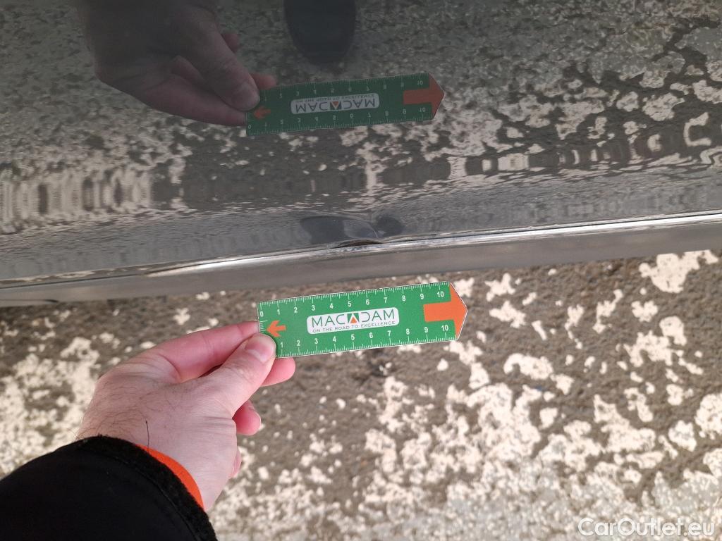  Volkswagen  Tiguan VOLKSWAGEN  / 2020 / 5P / SUV 1.5 TSI 150 DSG7 LIFE BUSI #15