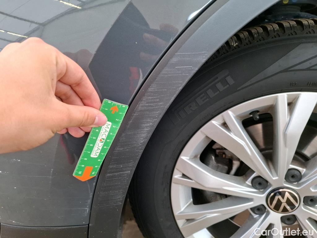  Volkswagen  Tiguan VOLKSWAGEN  / 2020 / 5P / SUV 2.0 TDI 150 DSG7 Life Business (Ex 205T) #14