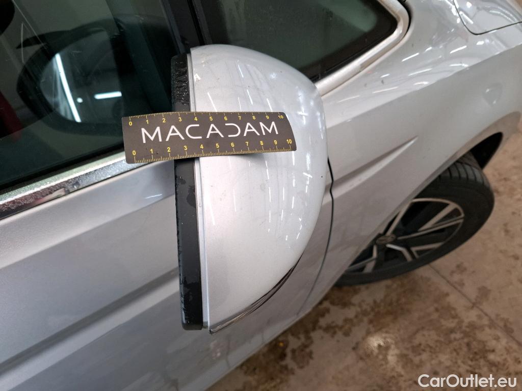  Volkswagen  Touran VOLKSWAGEN  / 2015 / 5P / monospace 1.5 TSI EVO DSG7 Carat 7 places #65